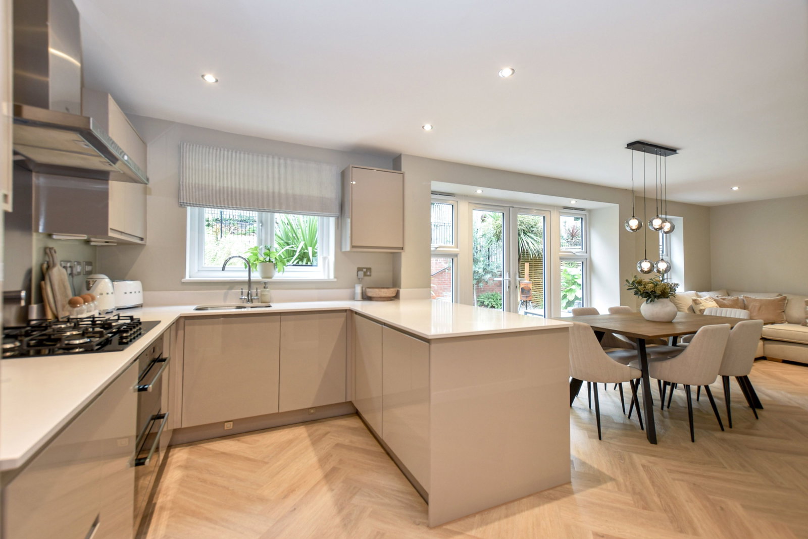 Detached House for sale in Wakefield, Stanley Hall Drive, CITY FIELDS, Wakefield WF1, 1496 m²