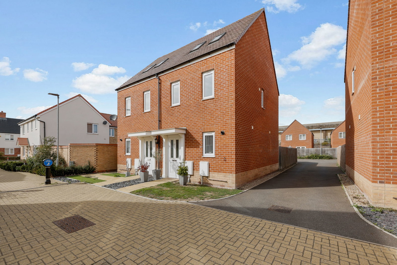Semi Detached House for sale in Colchester, Allen Aldridge Grove, Stanway, Colchester, CO3 8BT, 749 m²