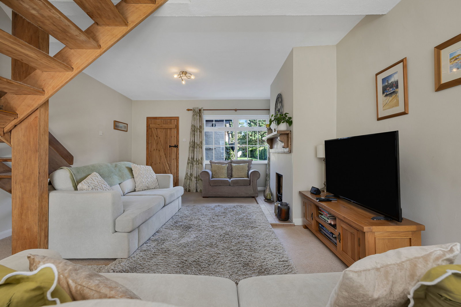 End Of Terrace House for sale in Kidderminster, Belbroughton Road, Blakedown, DY10 3JG, 1819 m²