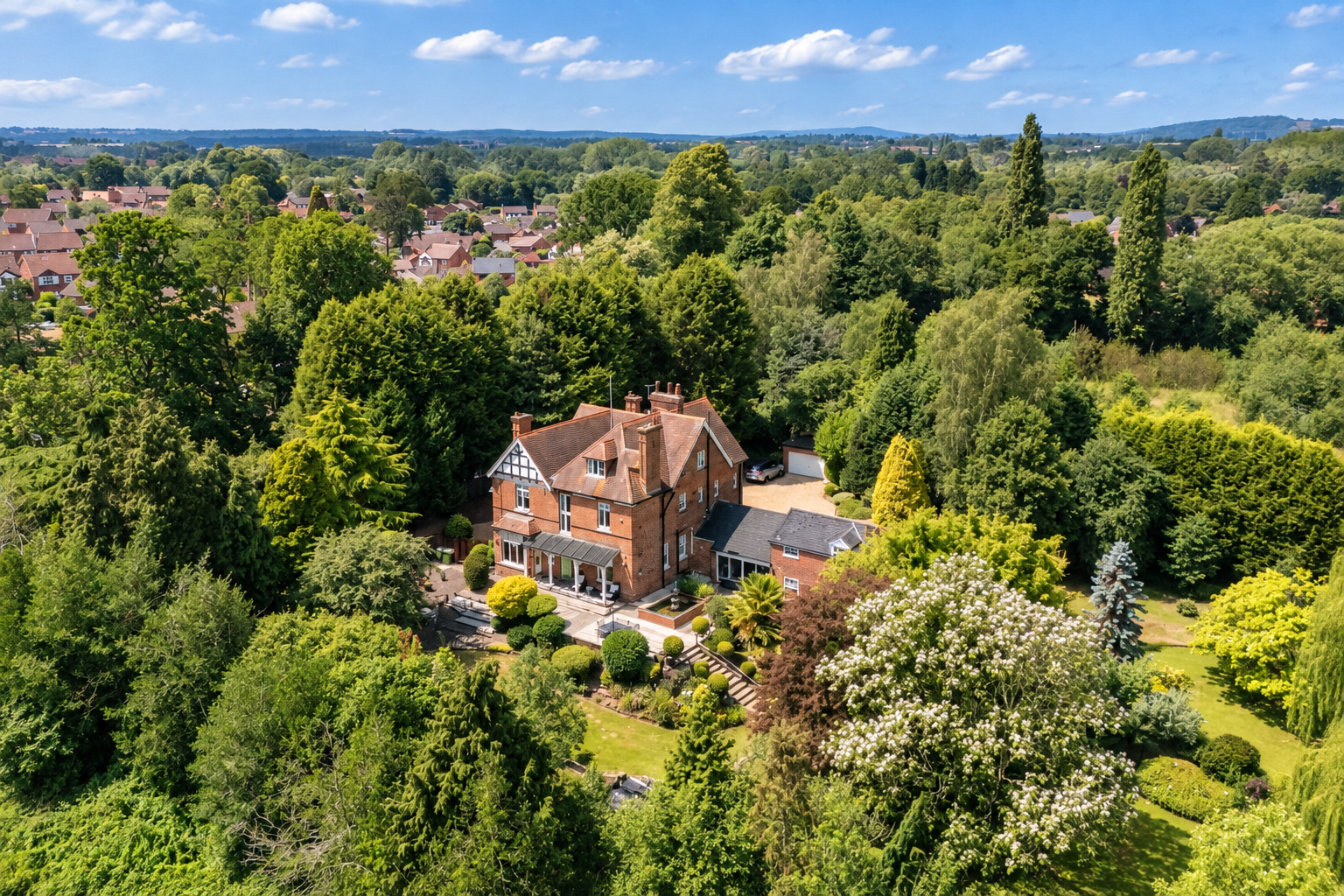 Detached House for sale in Kidderminster, Comberton Road, Kidderminster, DY10 4AA, 4992 m²
