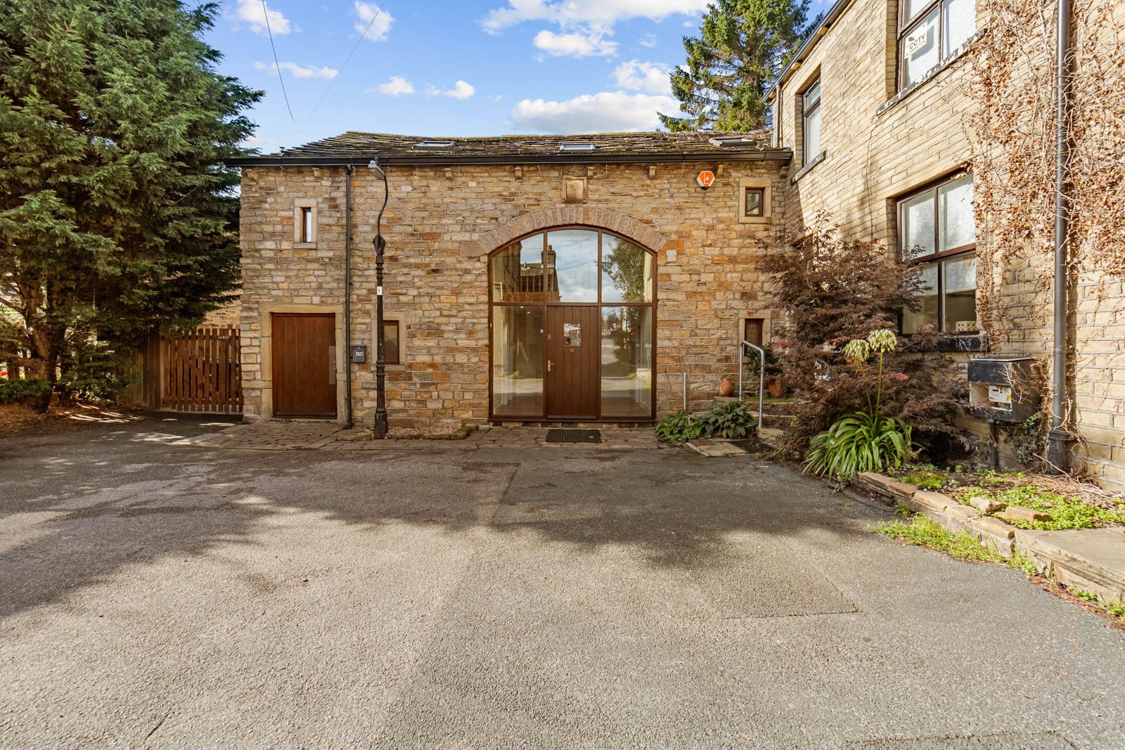 Link Detached House for sale in Bradford, Simon Fold, Wyke