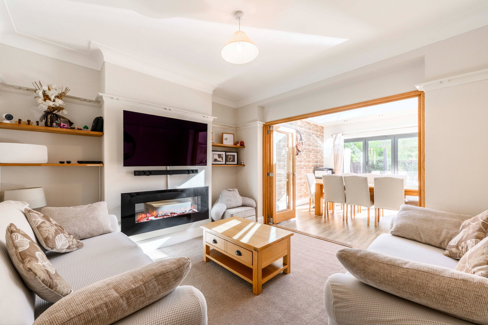 Semi Detached House for sale in Sutton Coldfield, Emmanuel Road, Sutton Coldfield, B73, 2389 m²