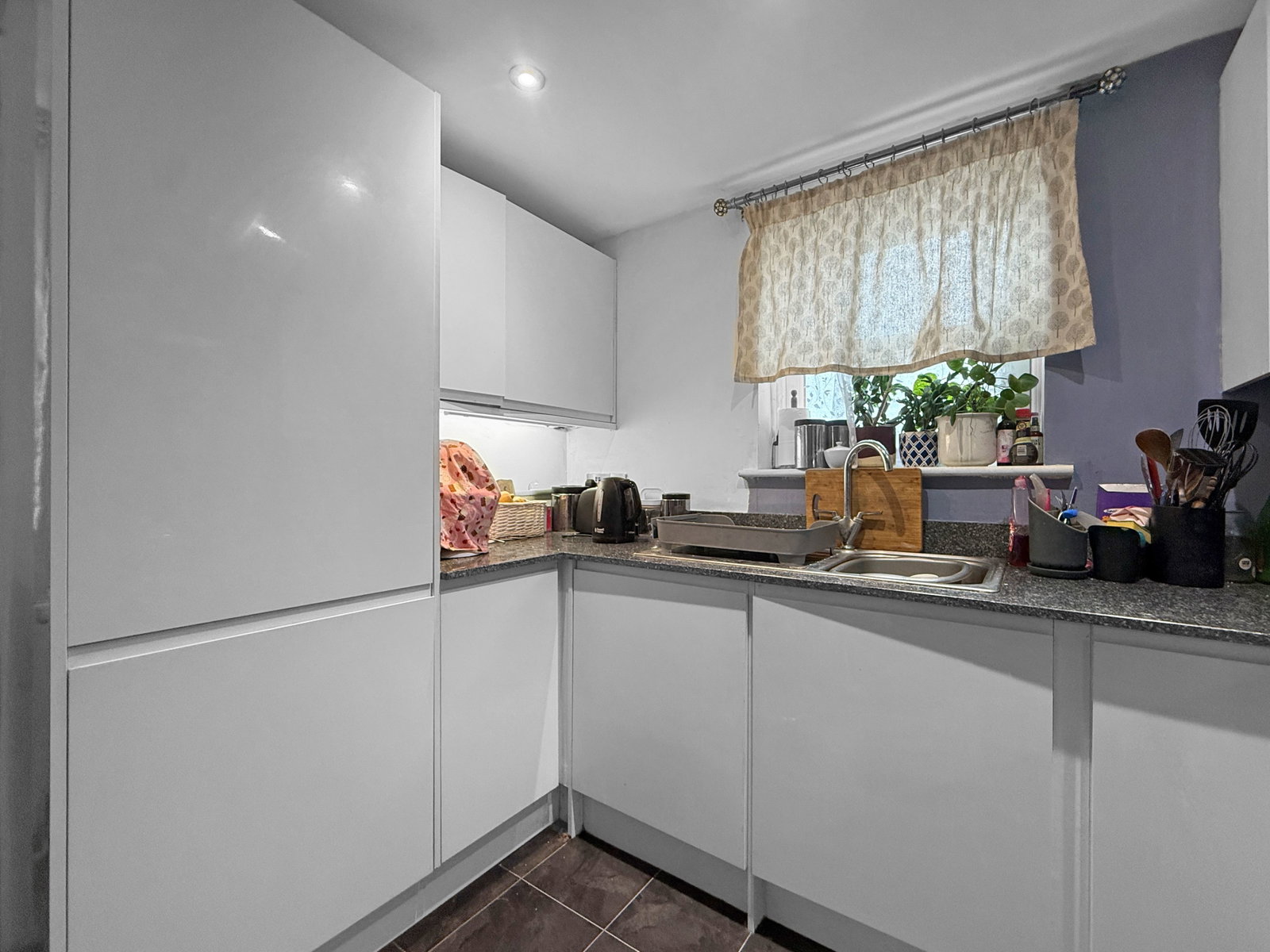 Detached House for sale in Trowbridge, Adcroft Drive, Trowbridge, BA14, 614 m²