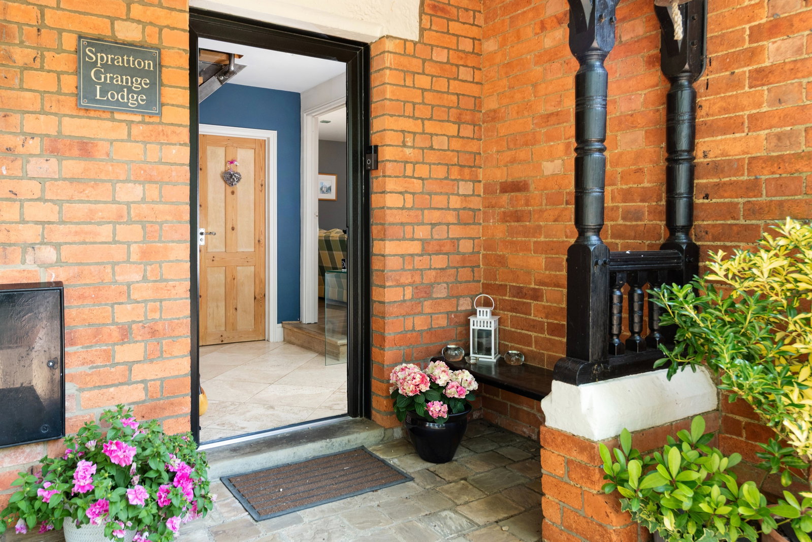 Detached House for sale in Northampton, Welford Road, Spratton, Northampton, NN6 8LA, 3538 m²