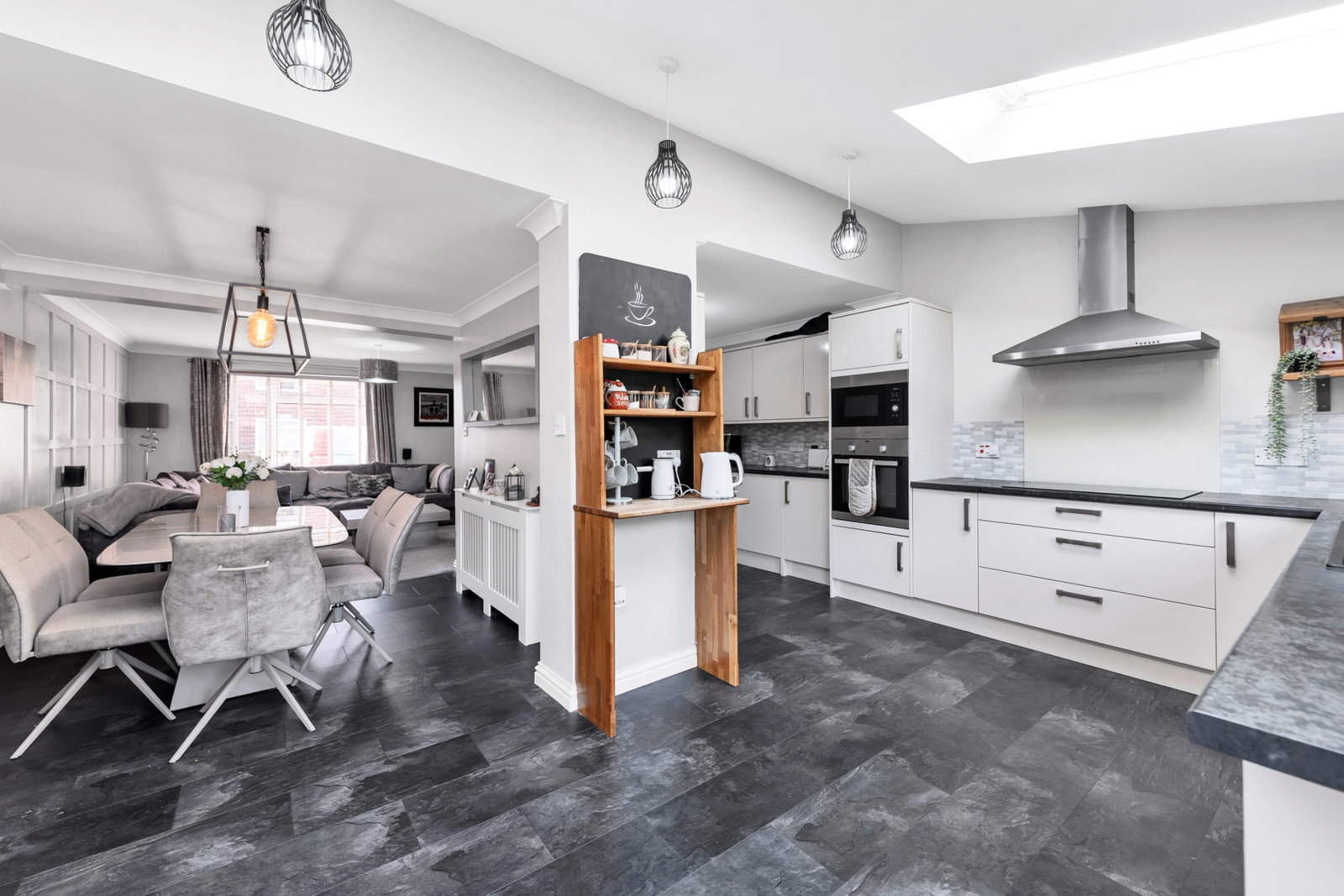 Semi Detached House for sale in Huntingdon, Ravenshoe, Godmanchester, Huntingdon, PE29 2DE, 1000 m²