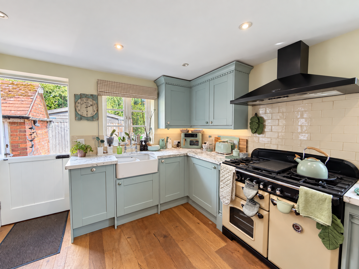 Semi Detached House for sale in Ashford, The Street, Appledore, Ashford, TN26 2BU