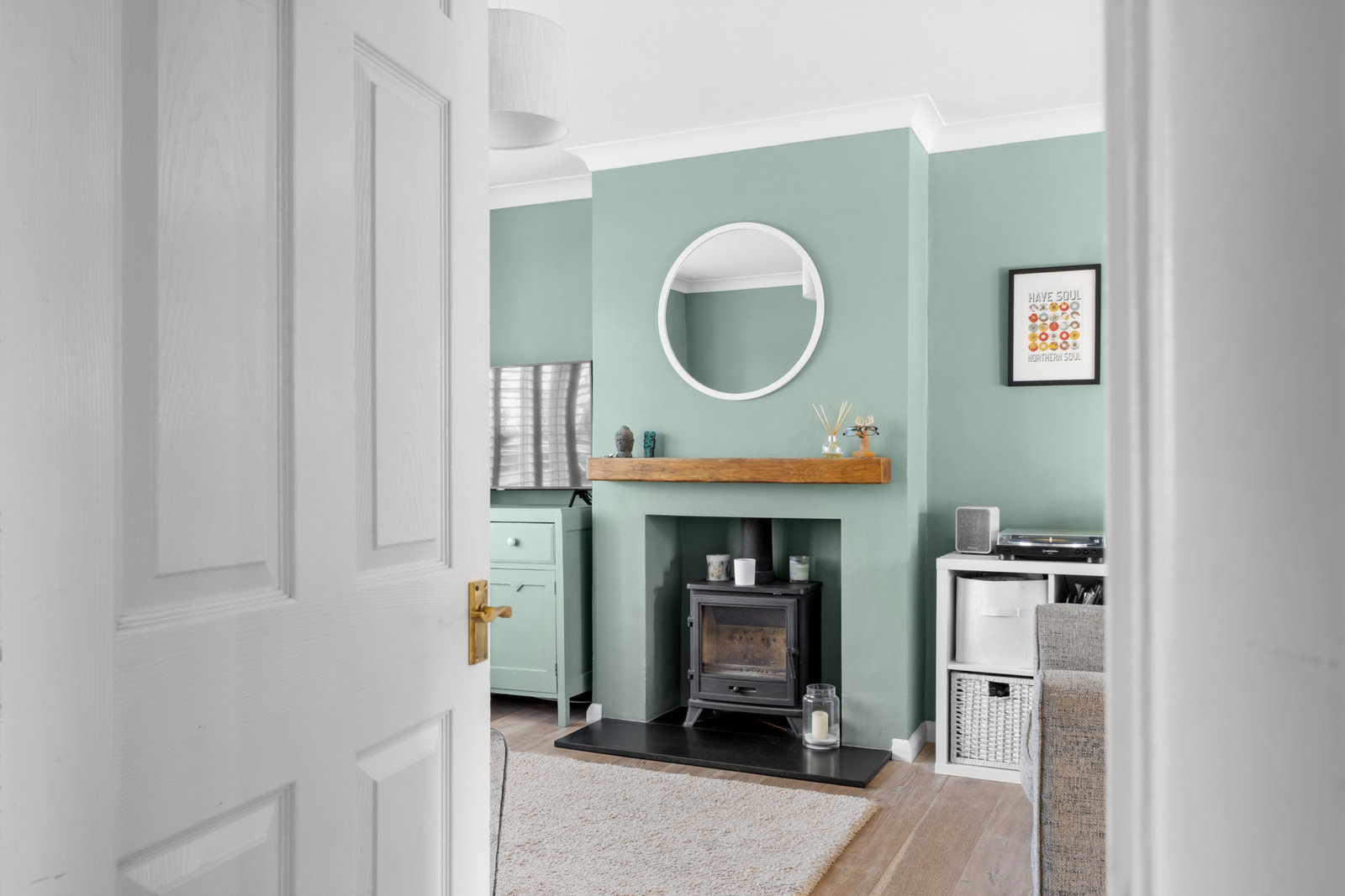 Semi Detached House for sale in Leatherhead, Kingscroft Road, Leatherhead, KT22 7BU, 1176 m²