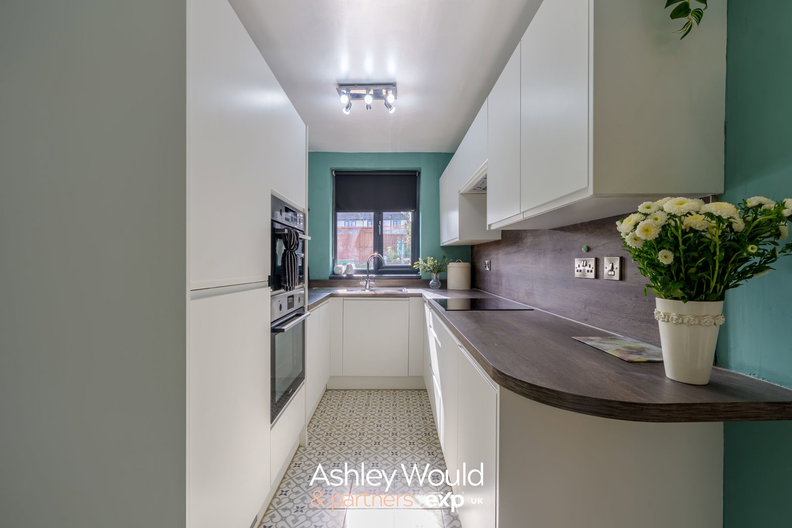 Semi Detached House for sale in Oldbury, Bernard Road, Oldbury, B68 9AP