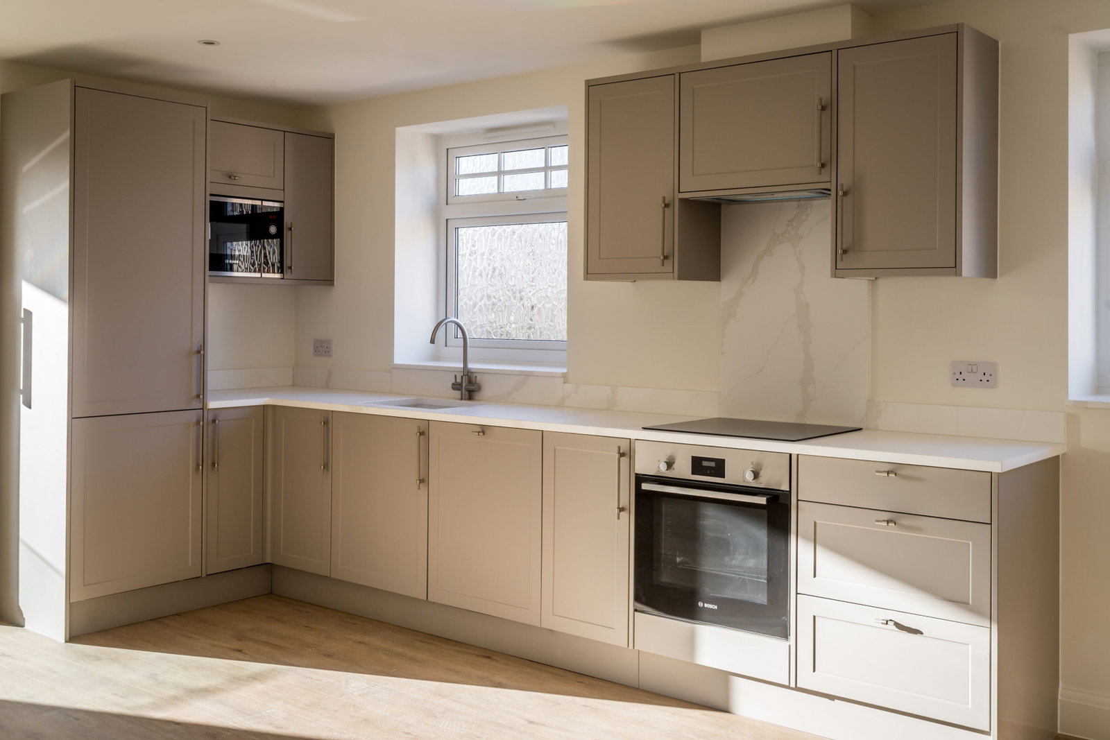 Flat for sale in South Croydon, Flat 5, Brompton House, 18 Brambledown Road, Sanderstead, CR2 0BL, 795 m²