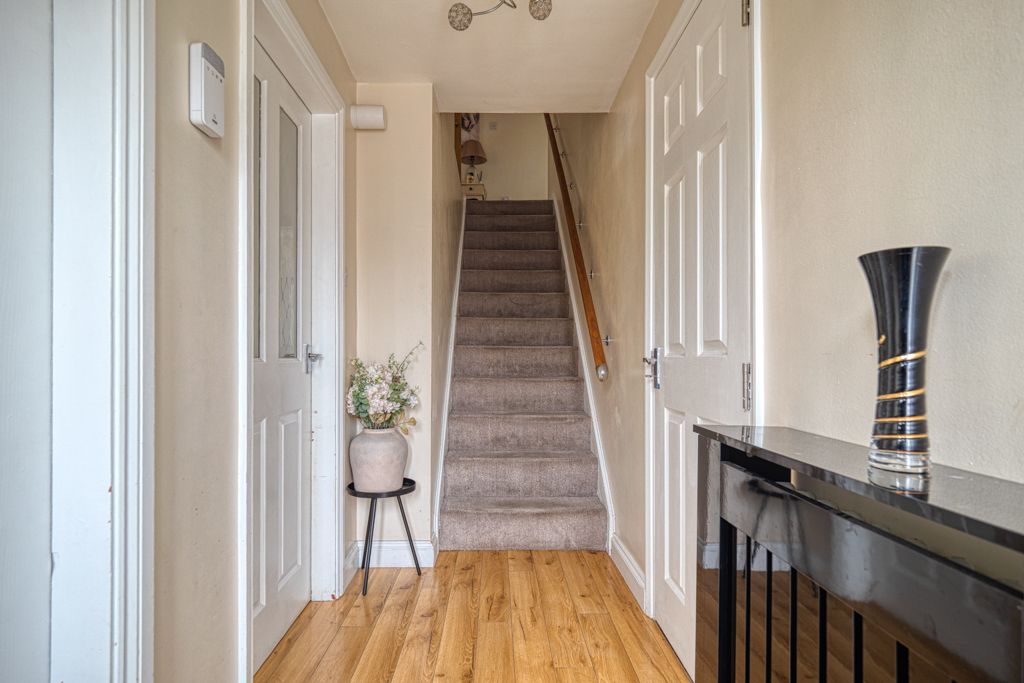 Detached House for sale in Nottingham, Church Lane, Underwood, NG16 5FR