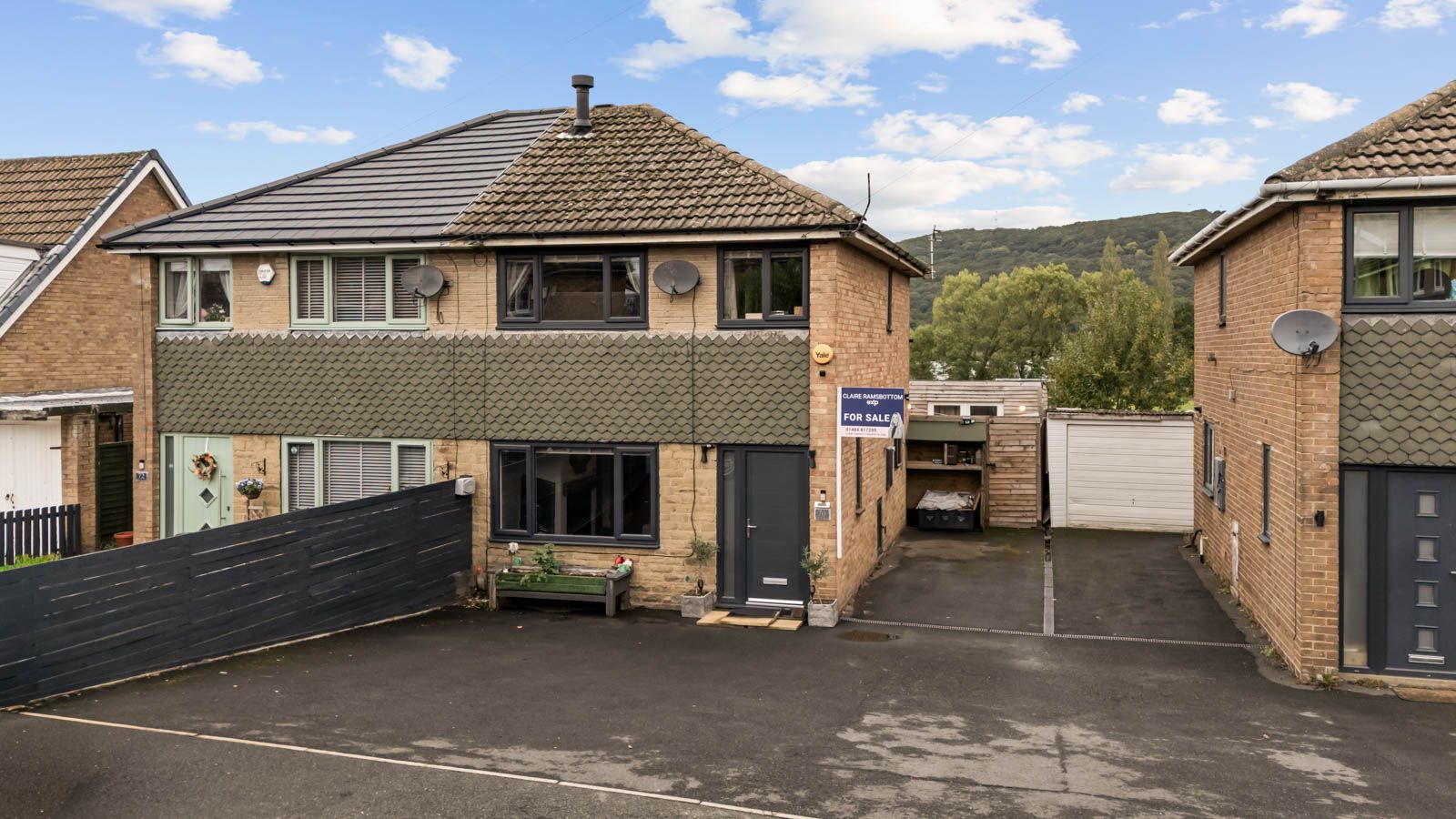 Semi Detached House for sale in Elland, 70 Grasmere Drive, Elland, Halifax HX5 9PW