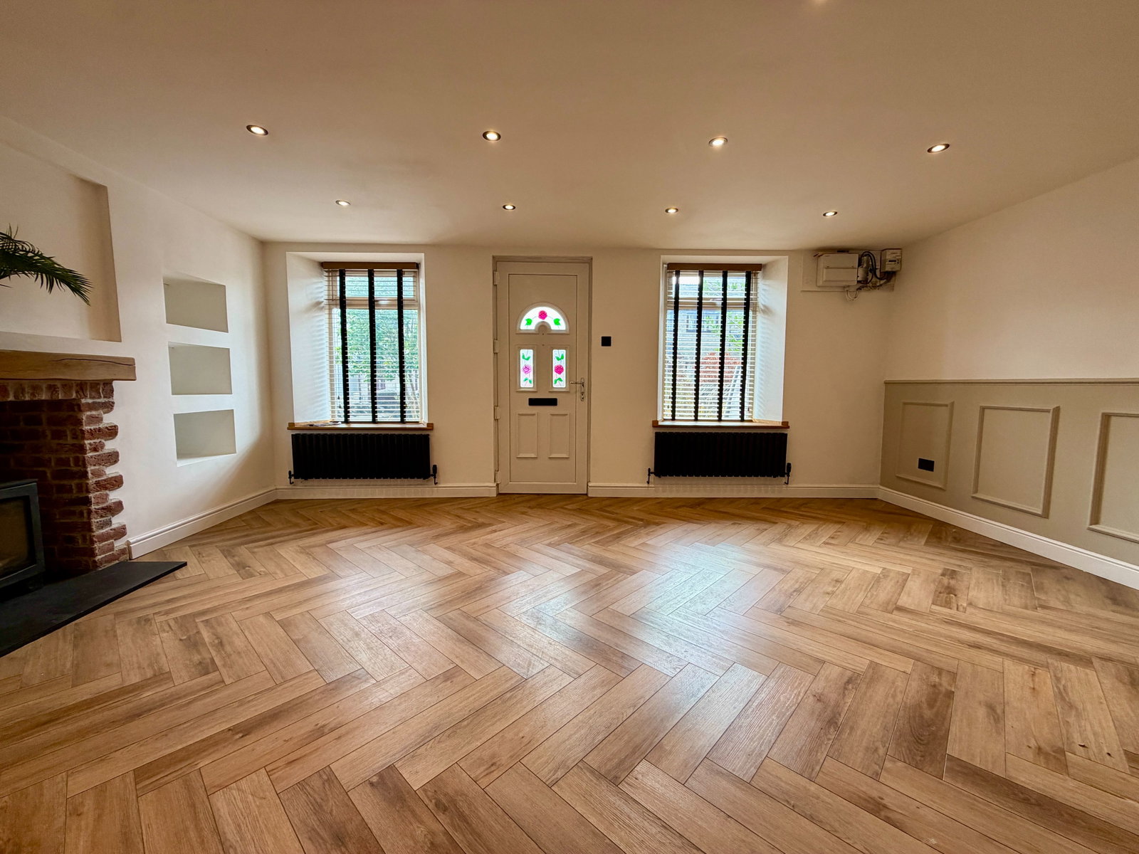 Semi Detached House for sale in Treharris, High Street, Nelson, Treharris, CF46 6EU