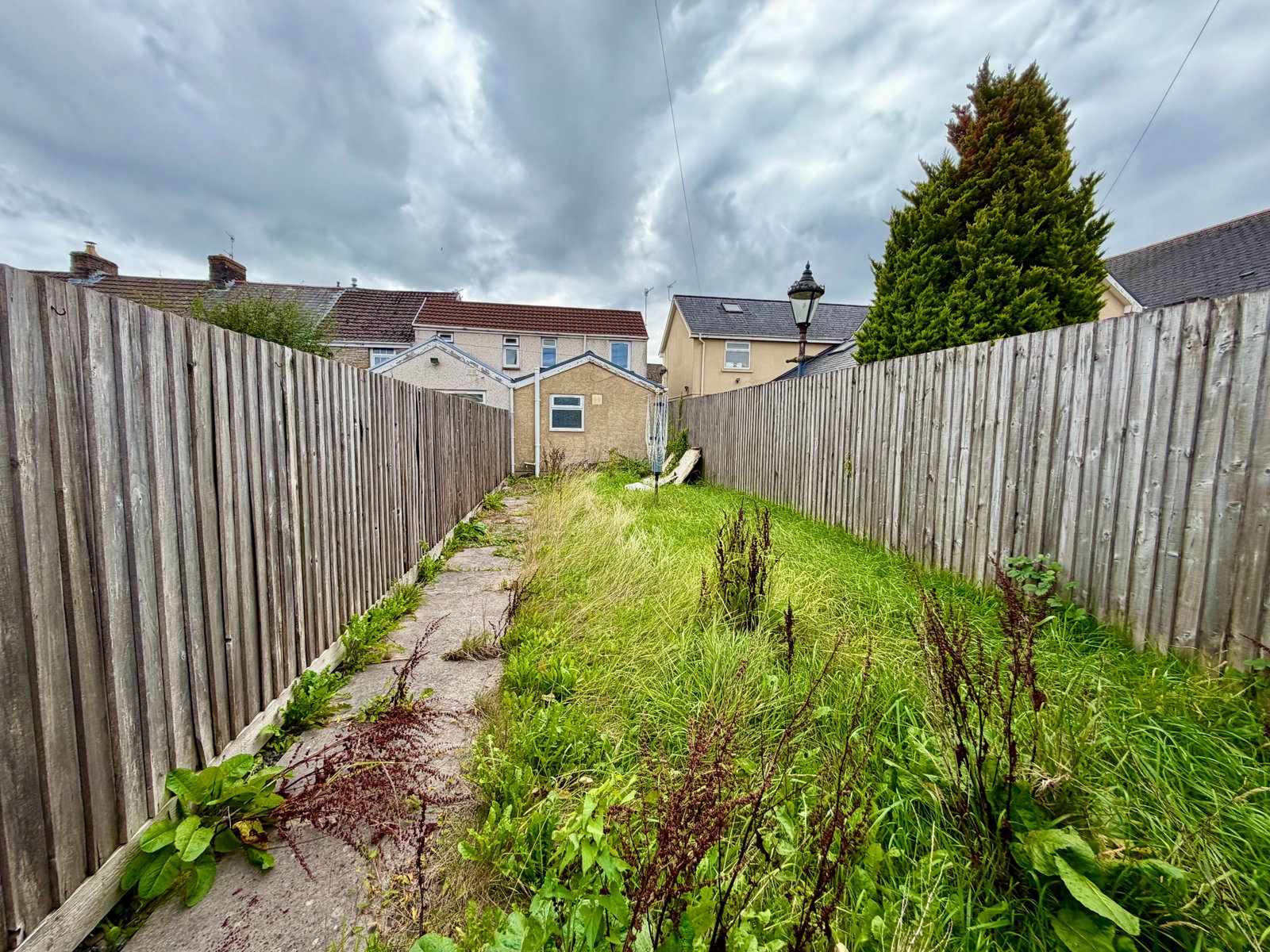 Terraced House for sale in Treharris, High Street, Nelson, Treharris, CF46 6EU