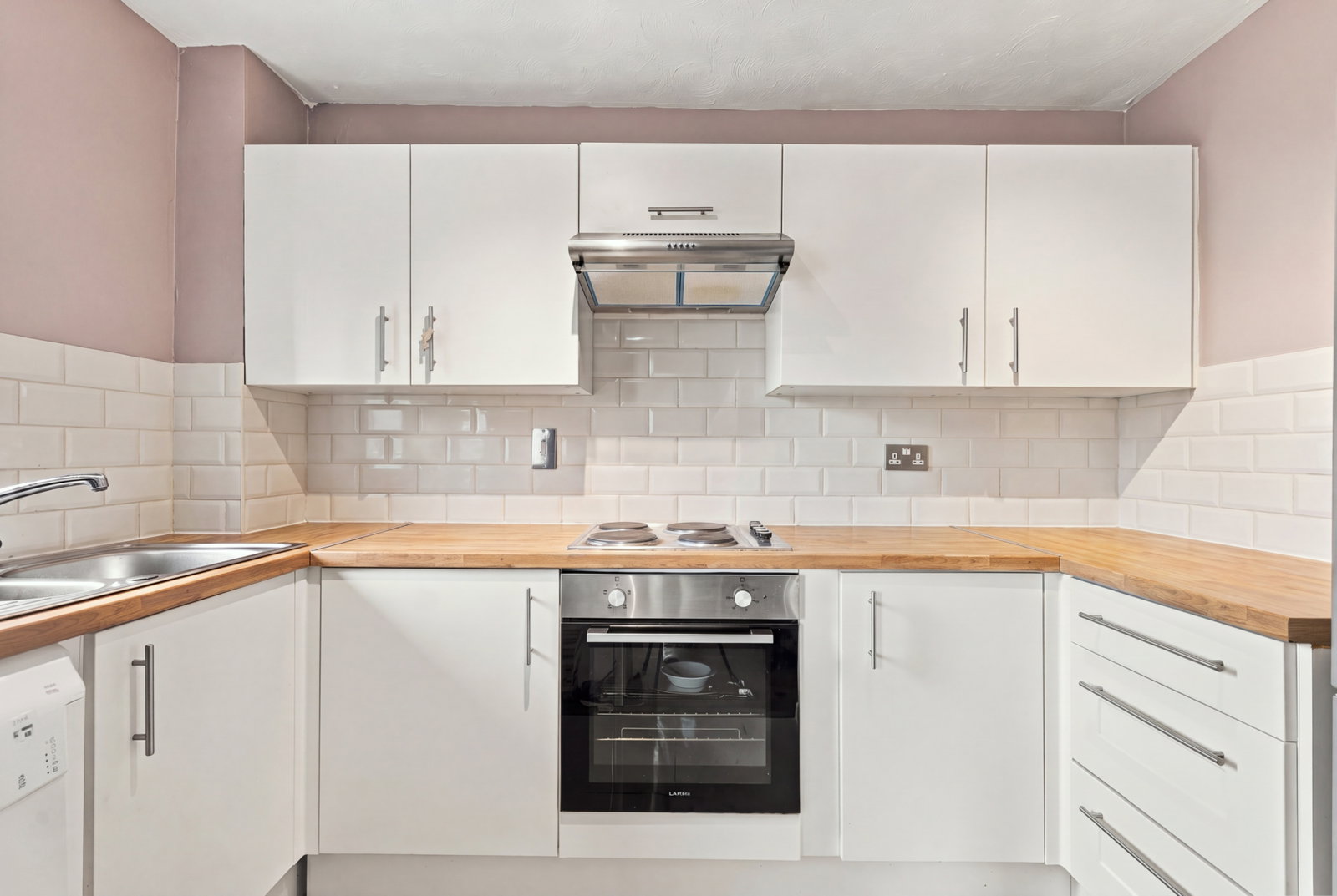 Flat for sale in Basildon, Copperfields, Basildon, SS15 5RZ, 517 m²