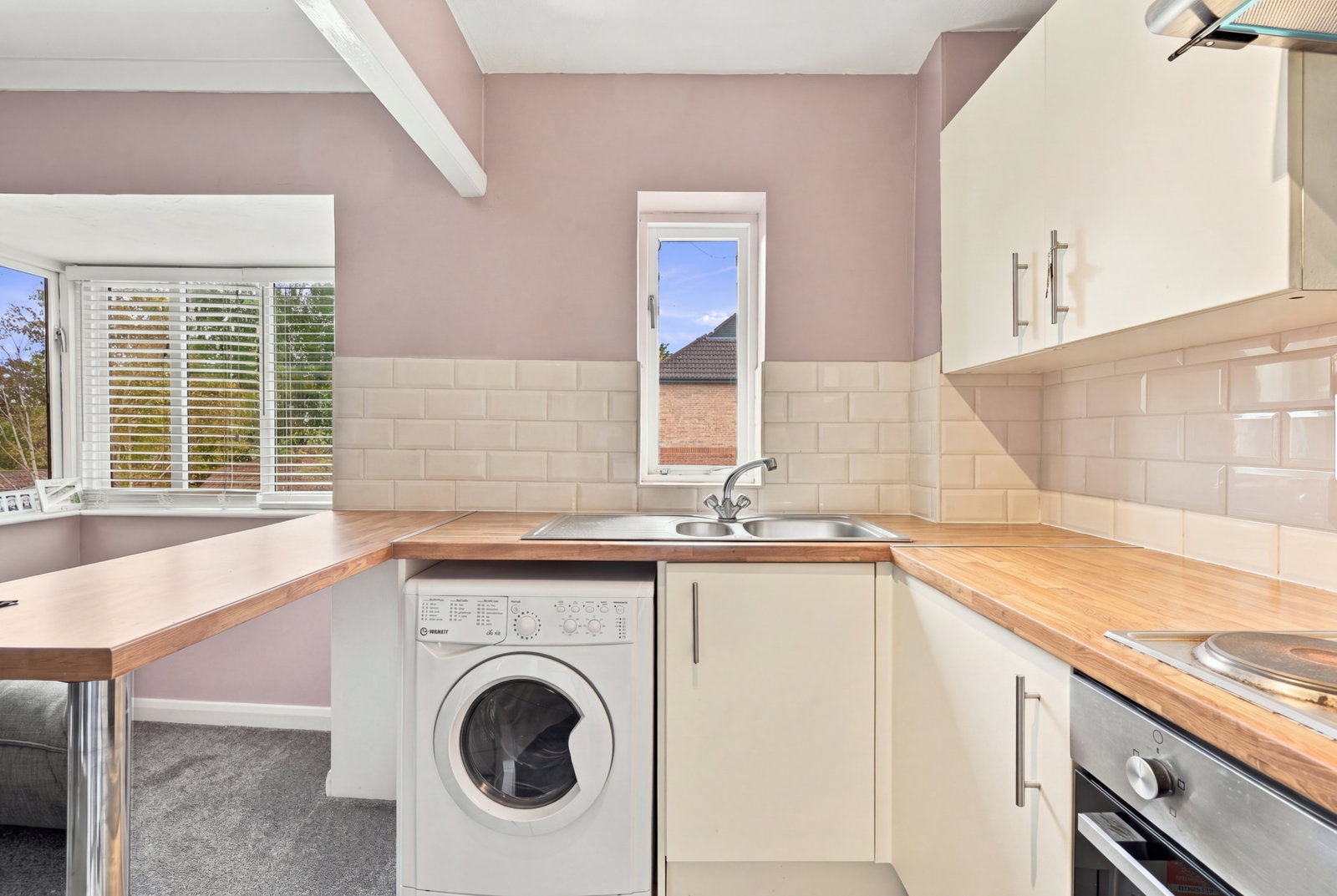 Flat for sale in Basildon, Copperfields, Basildon, SS15 5RZ, 517 m²