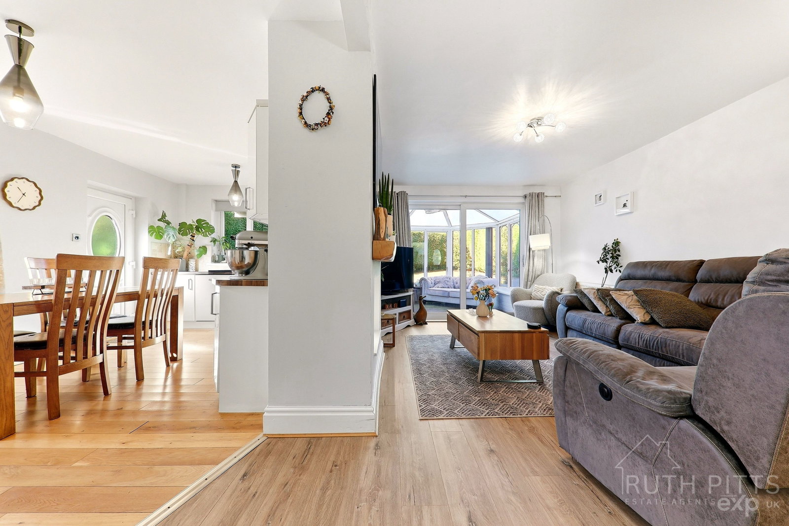 Detached House for sale in Pontefract, Springvale Road, South Kirkby, WF9