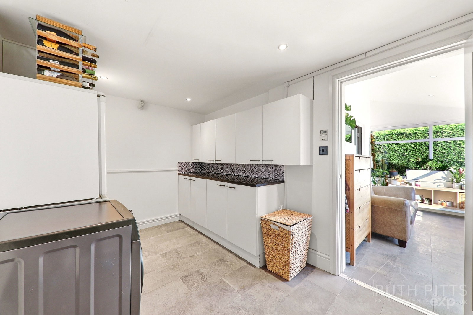 Detached House for sale in Pontefract, Springvale Road, South Kirkby, WF9