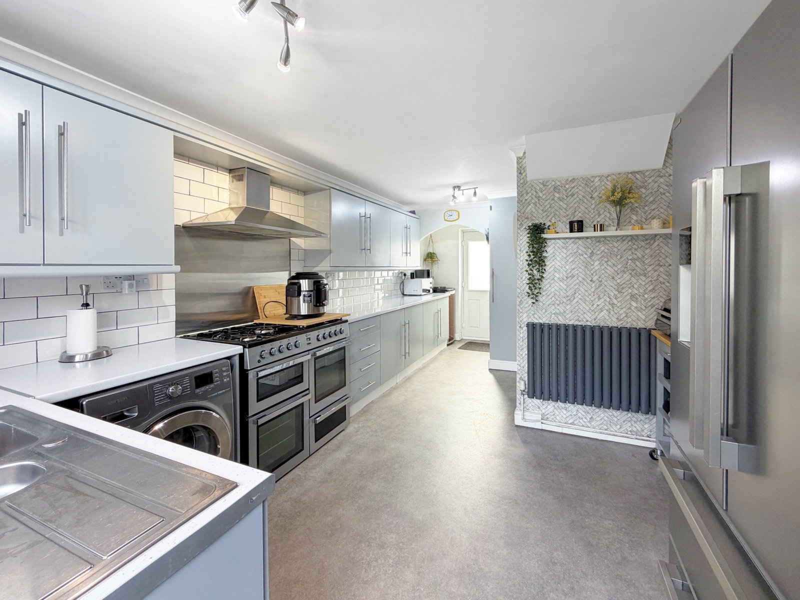 Terraced House for sale in Stanford-le-hope, Plaistow Close, Stanford-le-hope, SS17 7AT