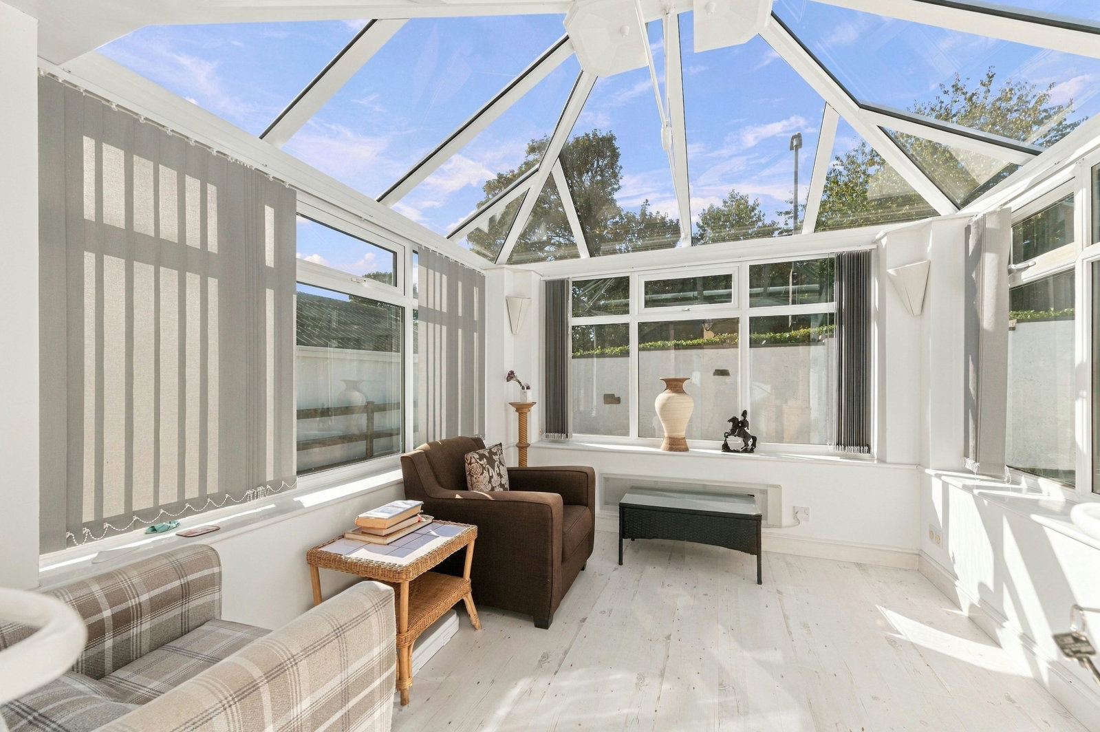 Bungalow for sale in Leeds, Manor Croft, Leeds, LS15 9BW