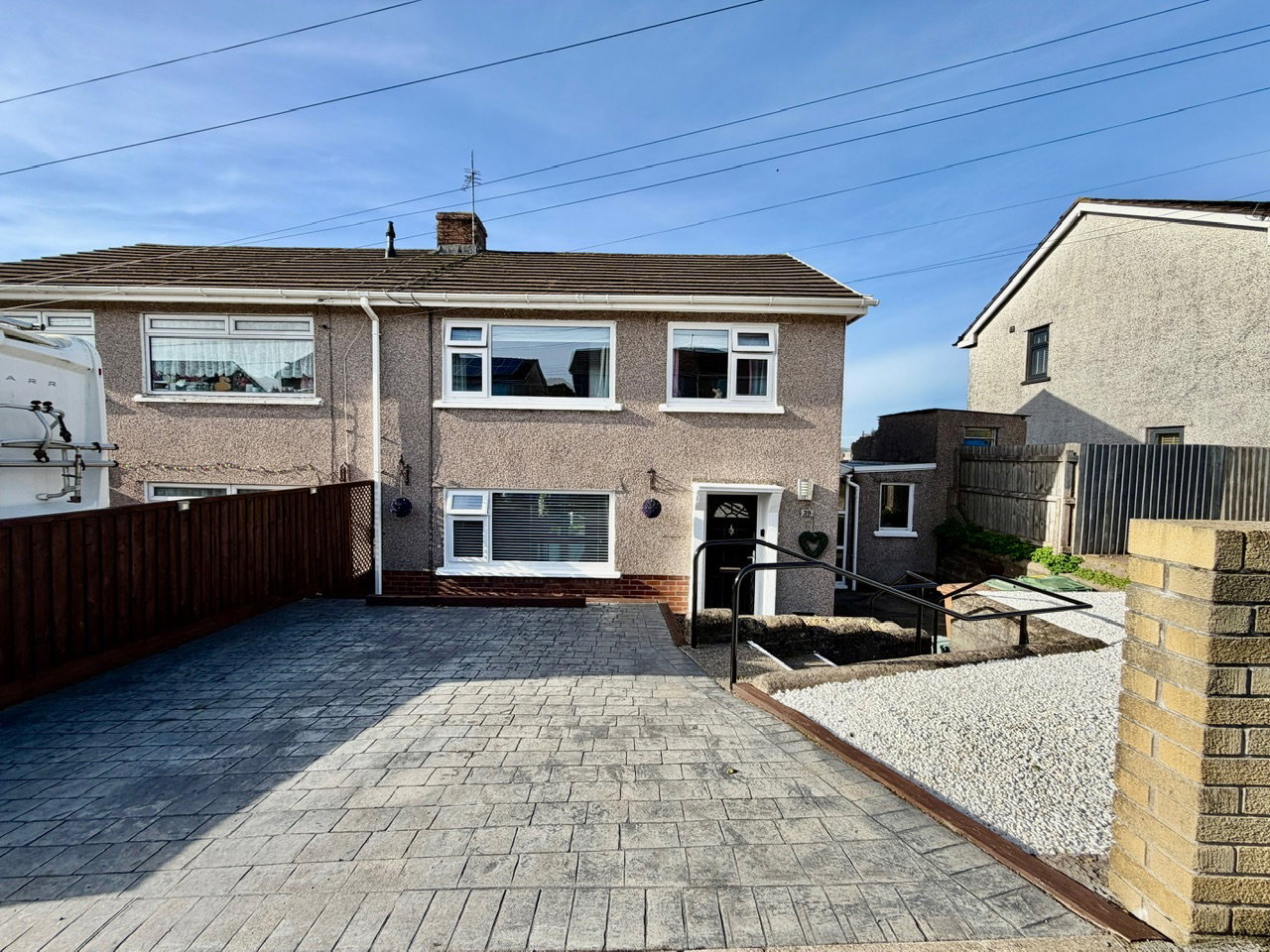 Semi Detached House for sale in Blackwood, Broadmead, Pontllanfraith, Blackwood, NP12 2NJ
