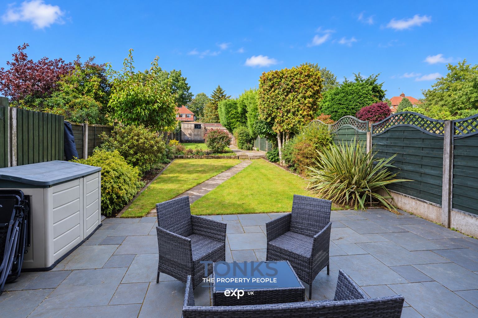 Semi Detached House for sale in Birmingham, Worlds End Avenue, Quinton, Birmingham, B32 1JE