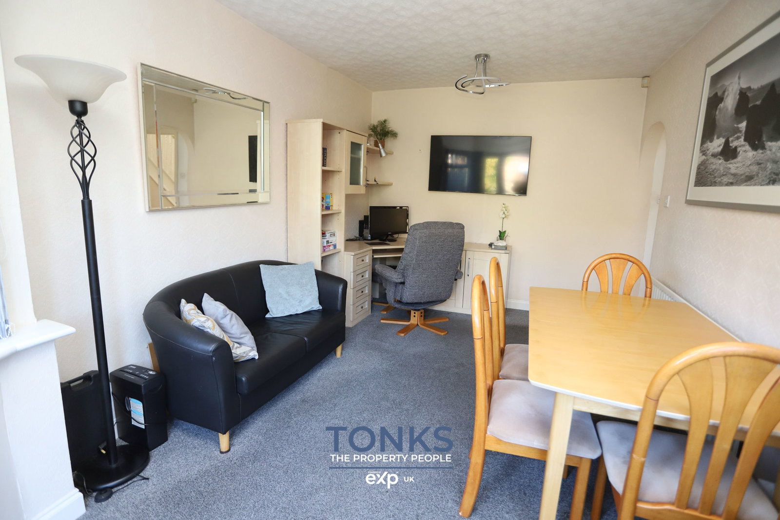 Semi Detached House for sale in Birmingham, Worlds End Avenue, Quinton, Birmingham, B32 1JE