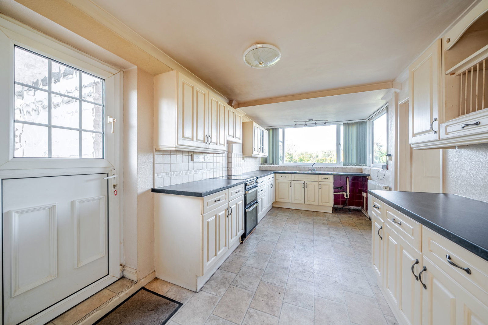 Detached House for sale in York, Otterwood Paddock, Stamford Bridge, York, YO41 1BA, 1079 m²
