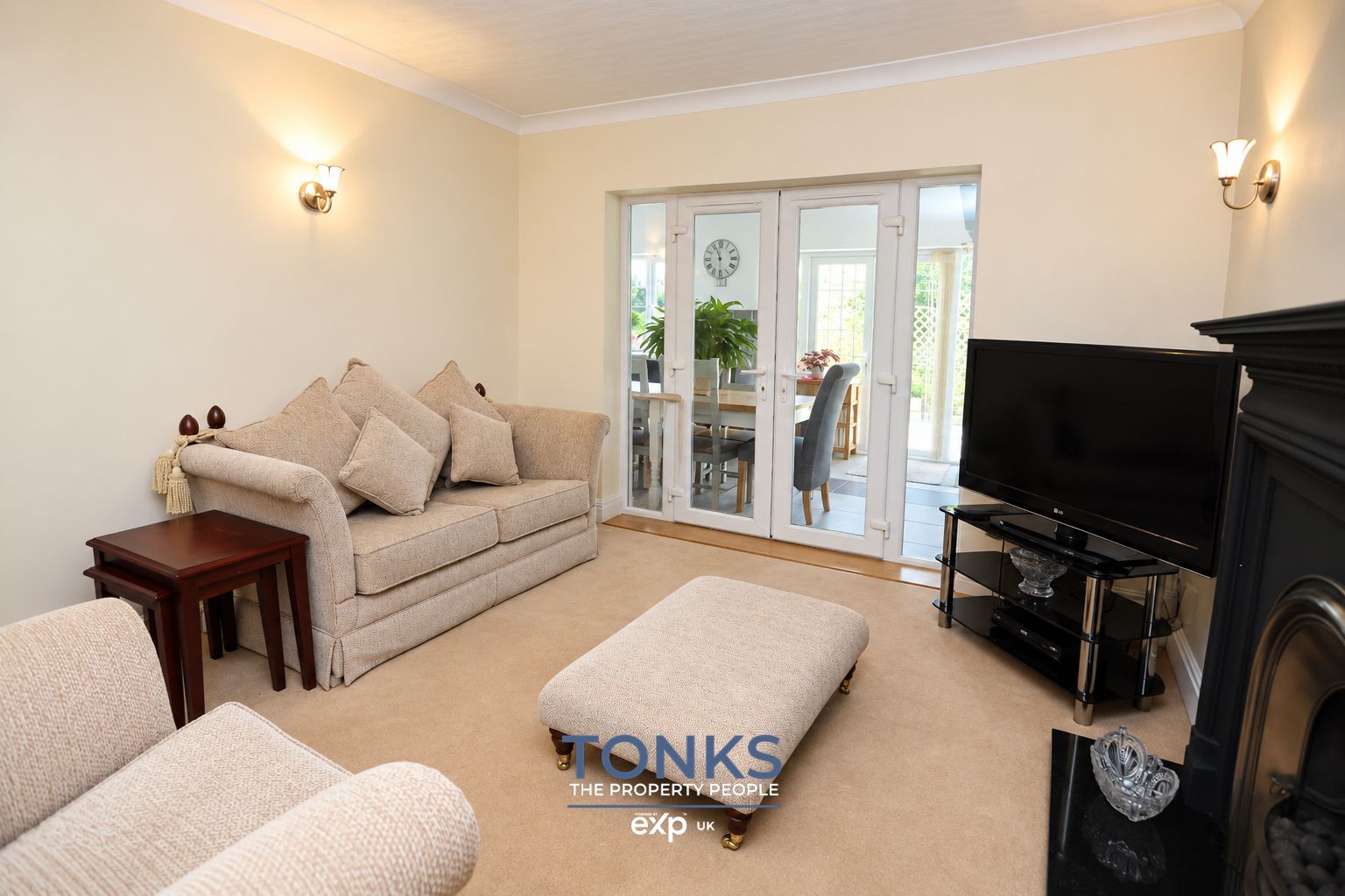 Detached House for sale in Tipton, Wrens Avenue, Tipton, DY4 8AF