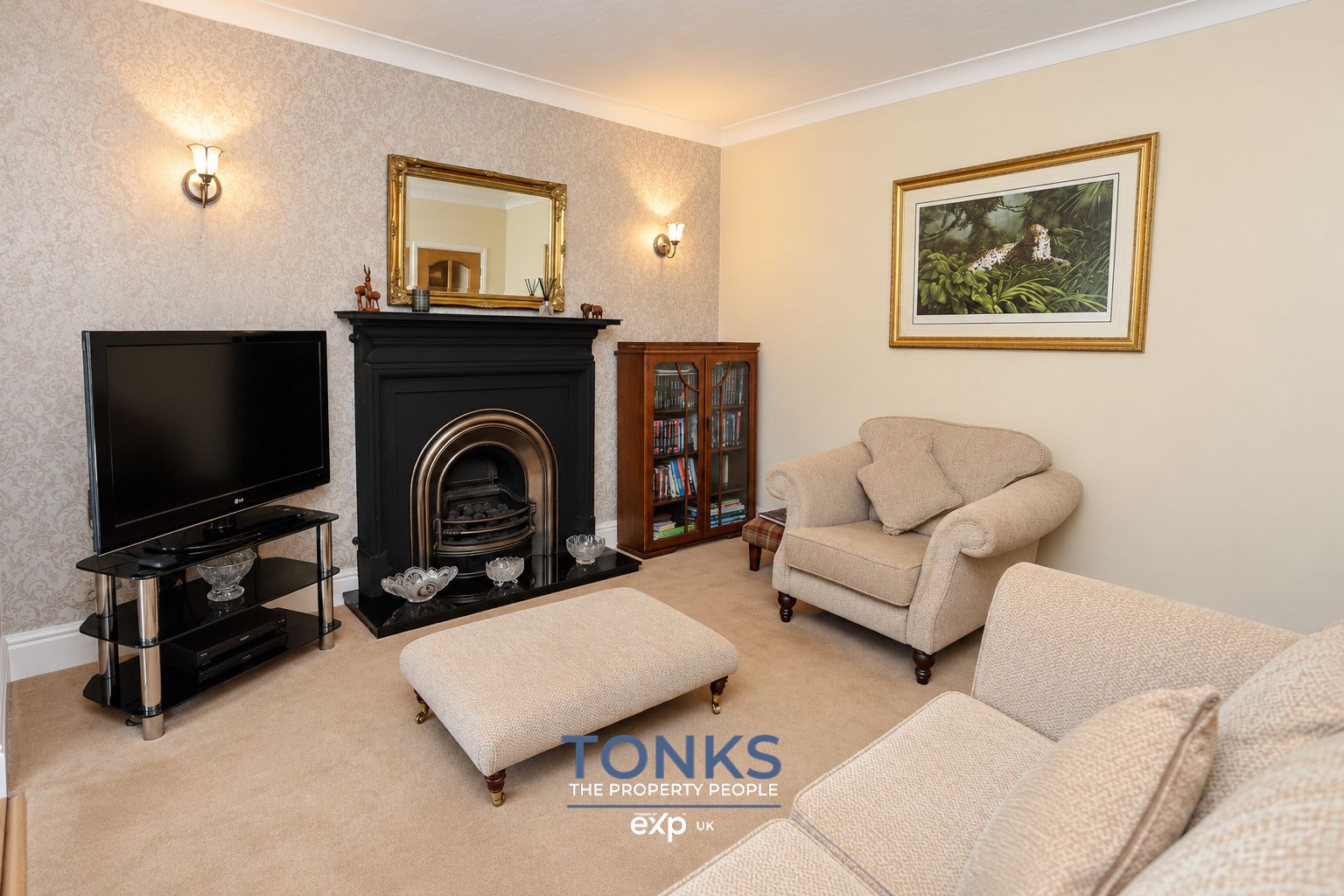 Detached House for sale in Tipton, Wrens Avenue, Tipton, DY4 8AF