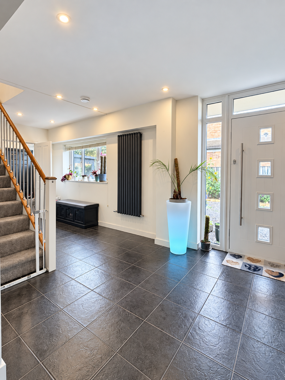Detached House for sale in Wrexham, Sundorne, Overton-On-Dee - Wonderful Home with Potential Annexe, 1776 m²