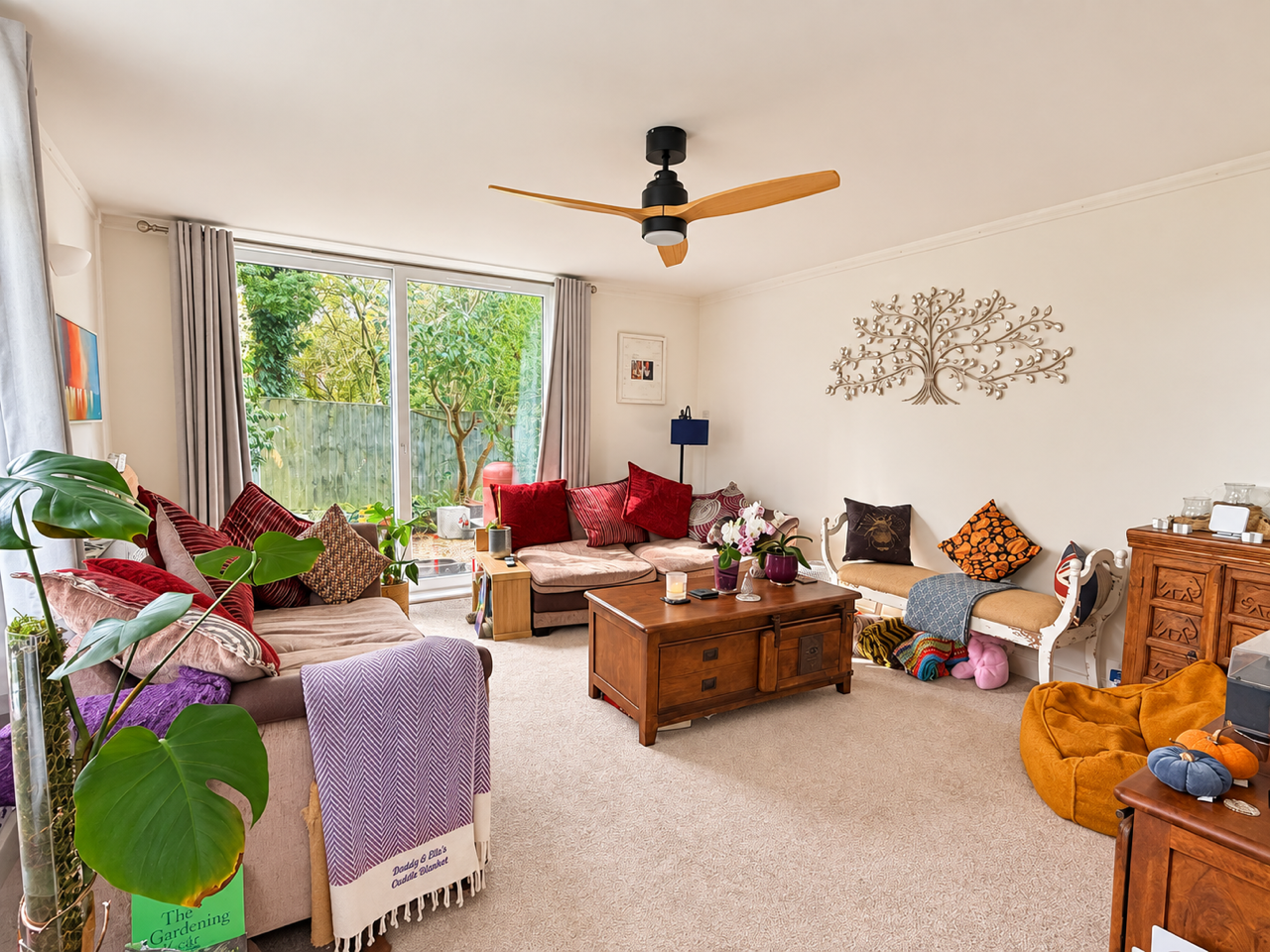 Detached House for sale in Wrexham, Sundorne, Overton-On-Dee - Wonderful Home with Potential Annexe, 1776 m²