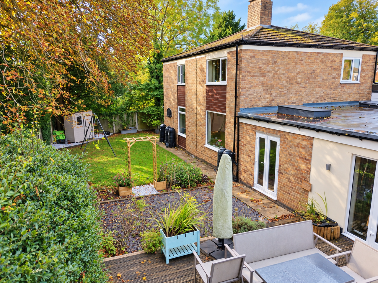 Detached House for sale in Wrexham, Sundorne, Overton-On-Dee - Wonderful Home with Potential Annexe, 1776 m²