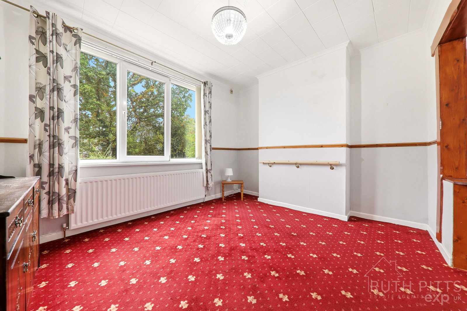 Terraced House for sale in Pontefract, Broad Lane, South Elmsall, WF9