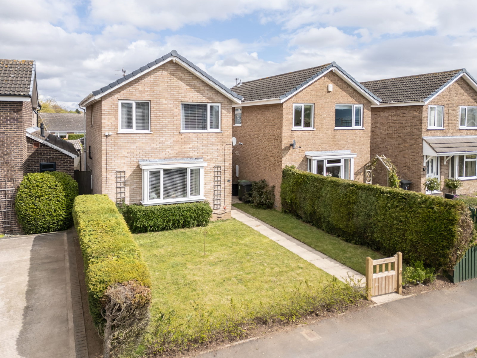 Detached House for sale in York, Keble Park North, Bishopthorpe, York, YO23 2SX, 1130 m²