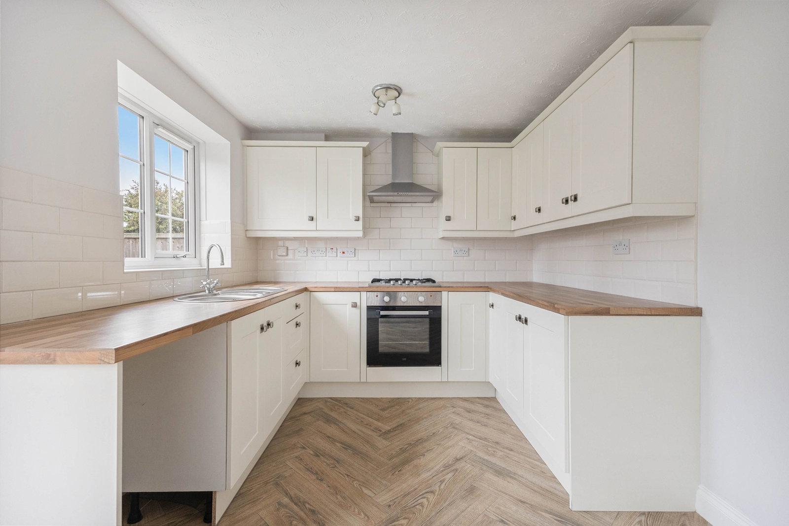 Detached House for sale in Pontefract, Wordsworth Approach, Pontefract, WF8 1NQ