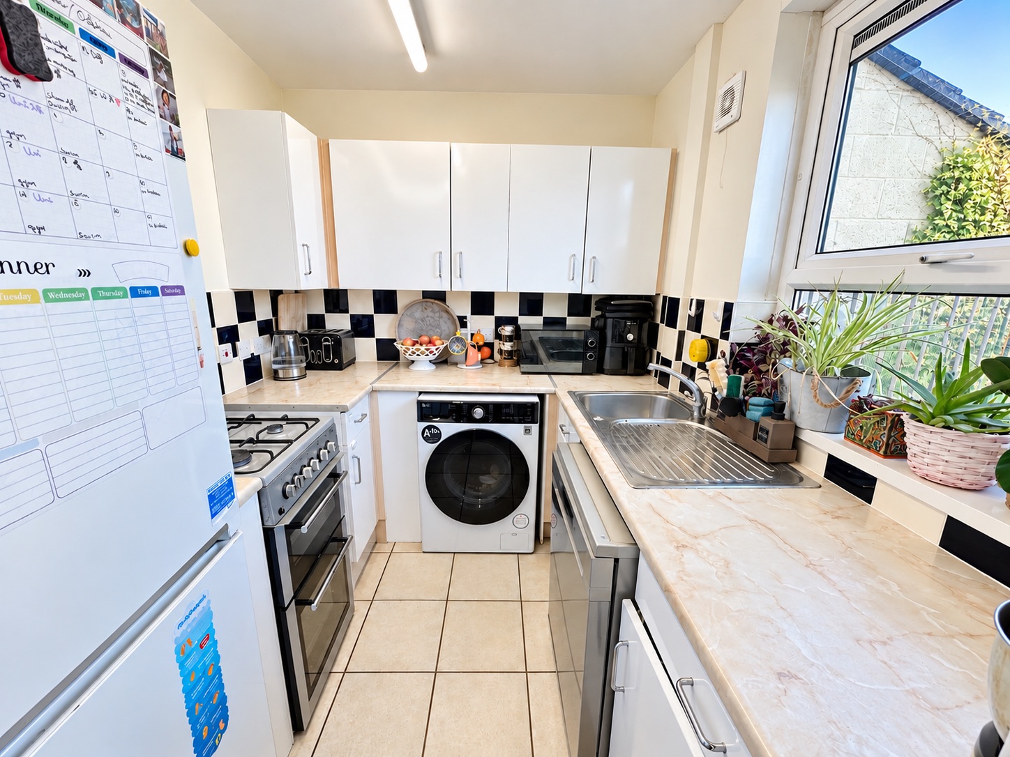End Of Terrace House for sale in Leicester, Bewicke Road, Braunstone, Leicester, LE3 1BB