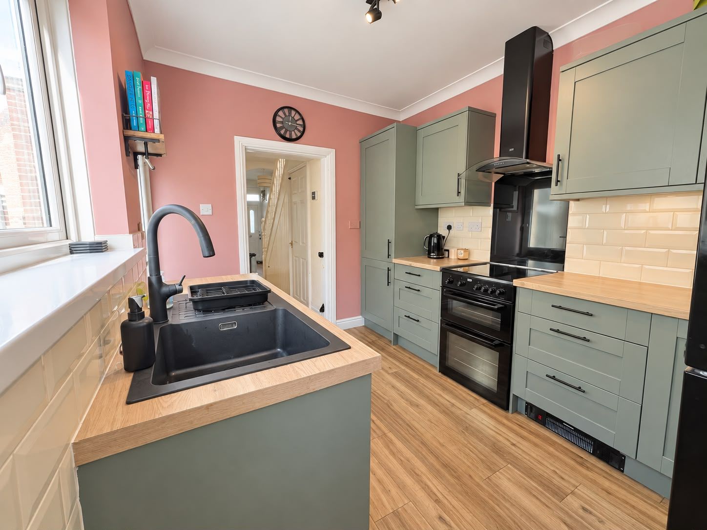 Terraced House for sale in Llanelli, Cwm Terrace, Llanelli, SA15 4EU