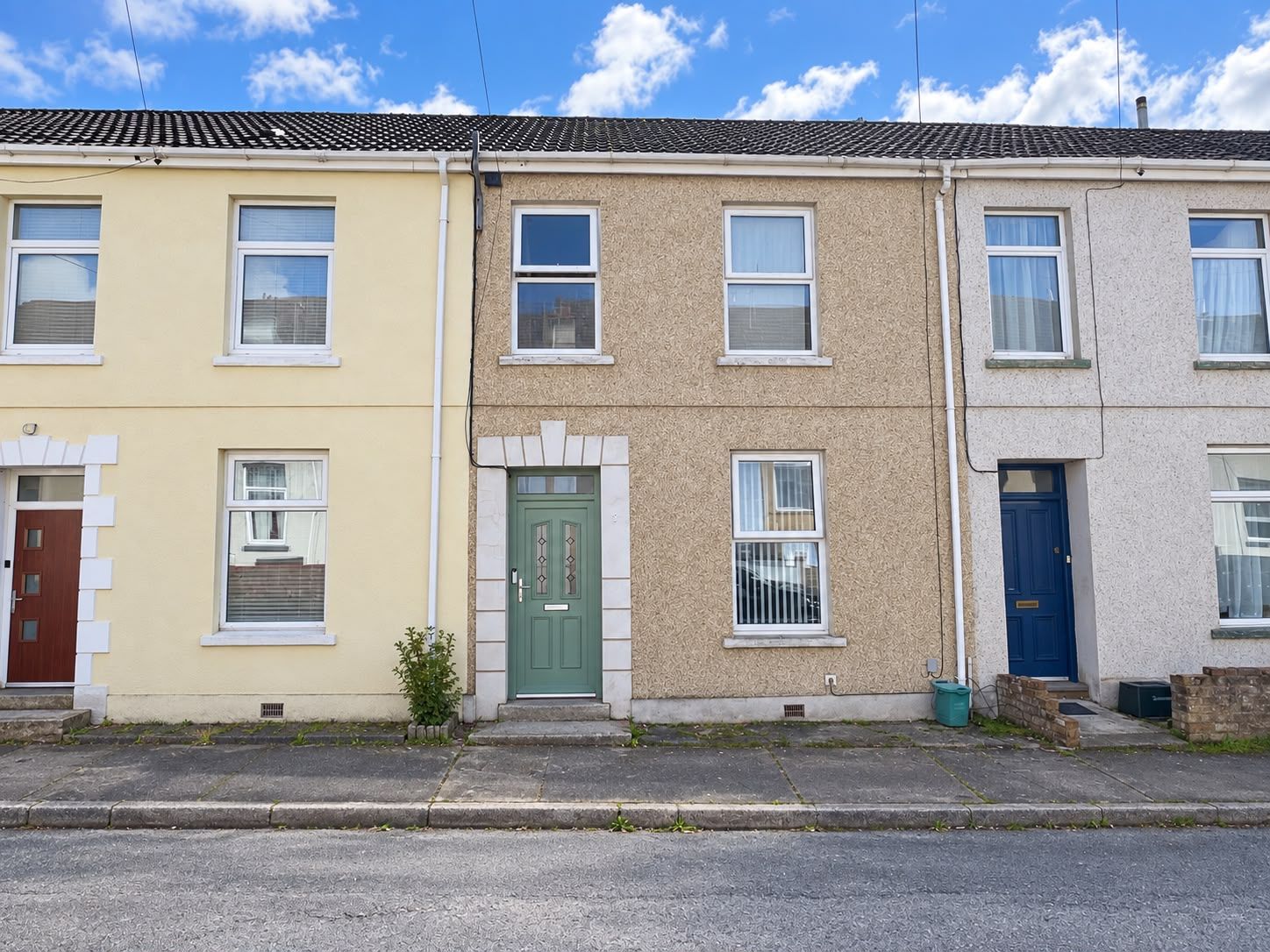 Terraced House for sale in Llanelli, Cwm Terrace, Llanelli, SA15 4EU