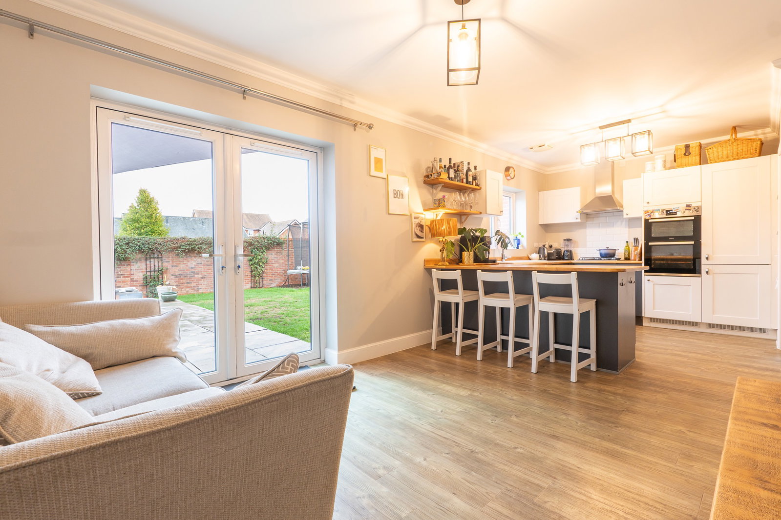 Detached House for sale in Alton, Goswell Square, Alton, GU34 2FZ, 1590 m²