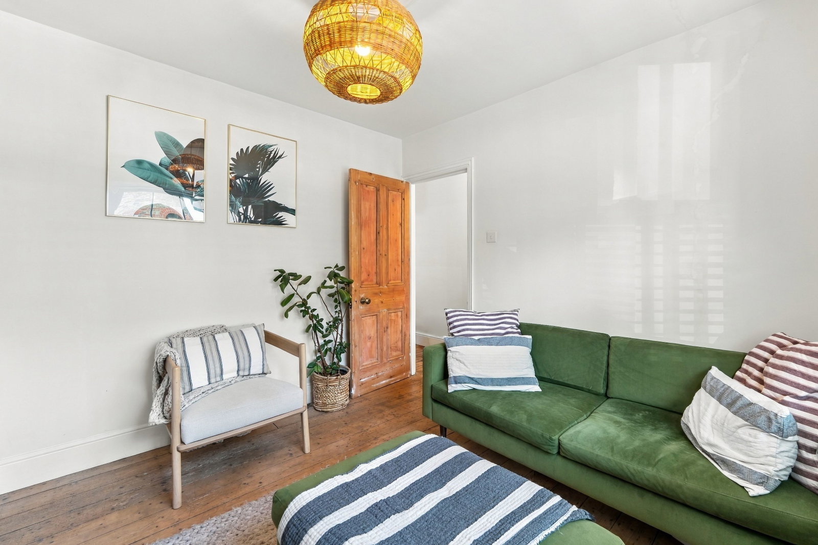 Terraced House for sale in Twickenham, Warwick Road, Twickenham