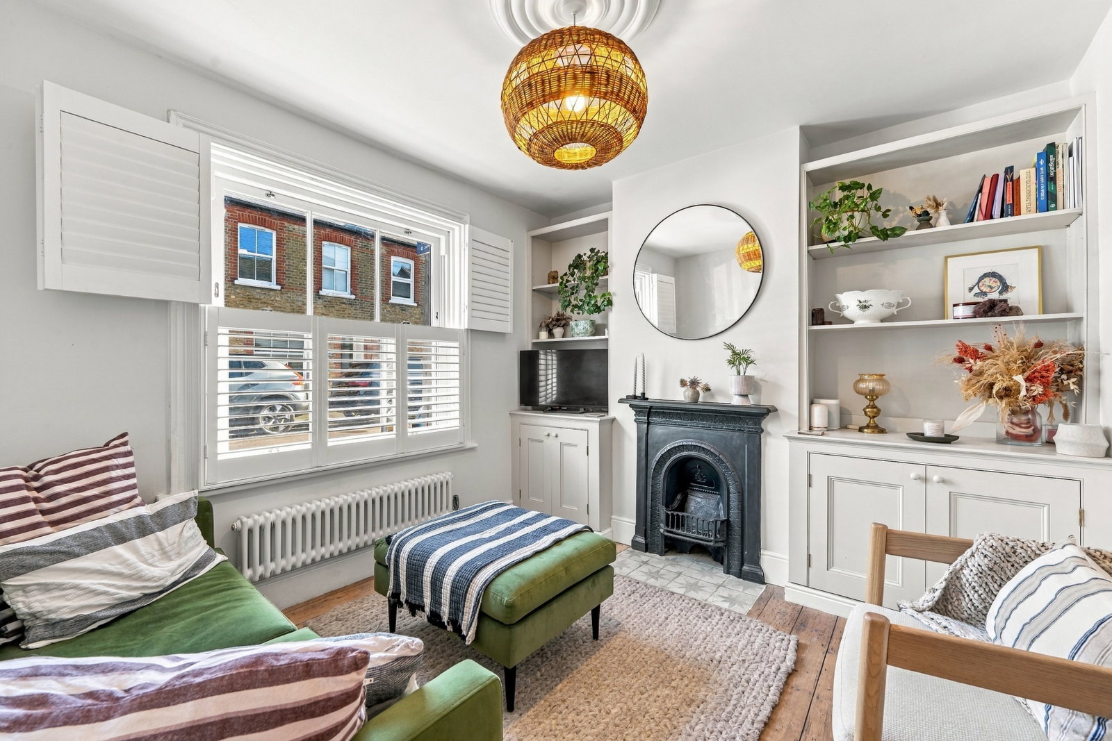 Terraced House for sale in Twickenham, Warwick Road, Twickenham