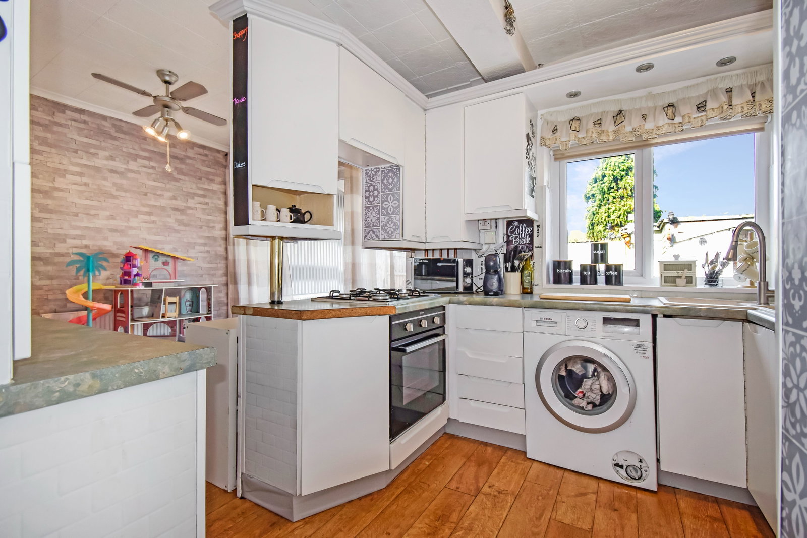 Semi Detached House for sale in Leyland, Sandringham Avenue, Leyland, PR25 4YH