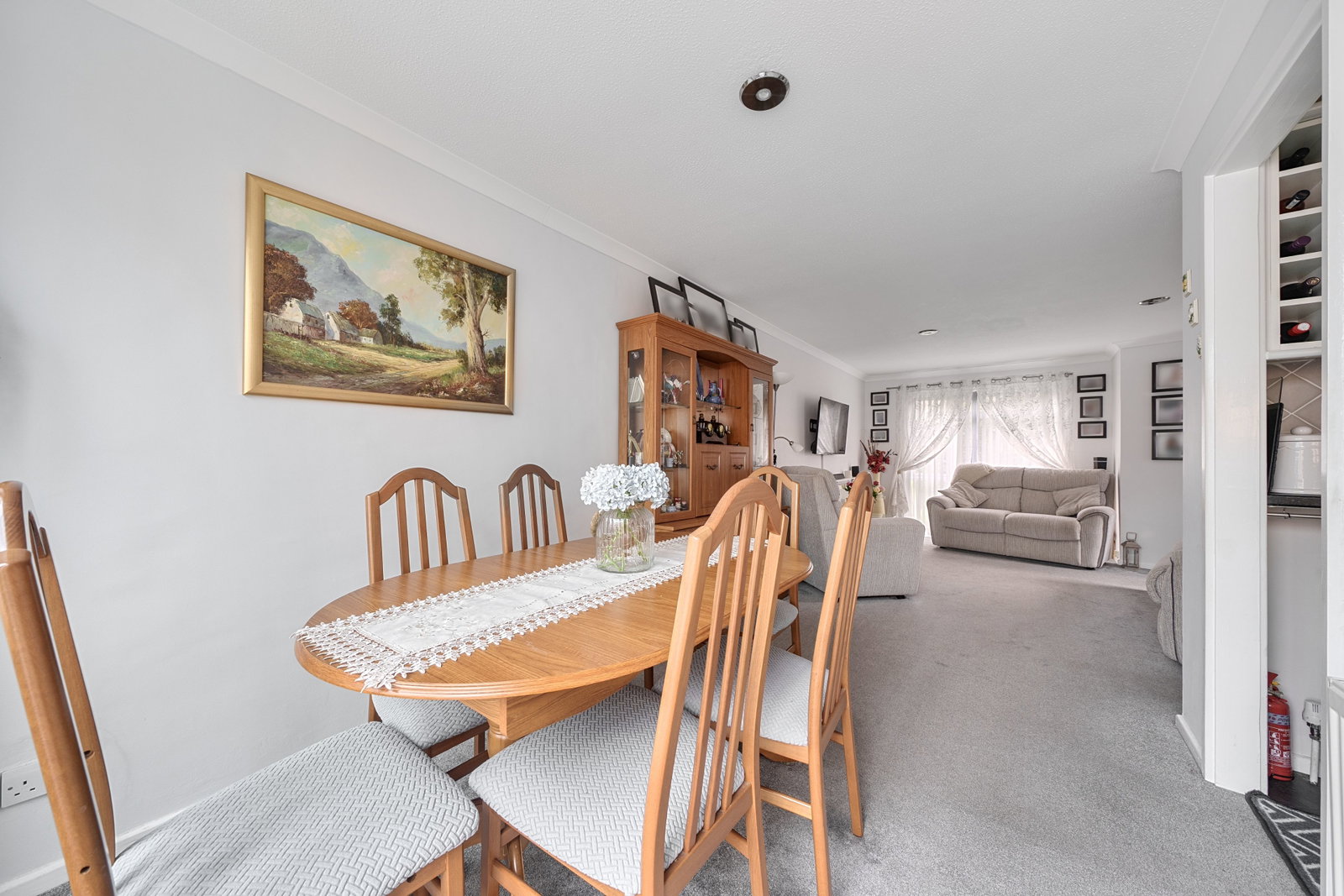 Semi Detached House for sale in East Grinstead, Tudor Close, East Grinstead, RH19 4SA, 895 m²