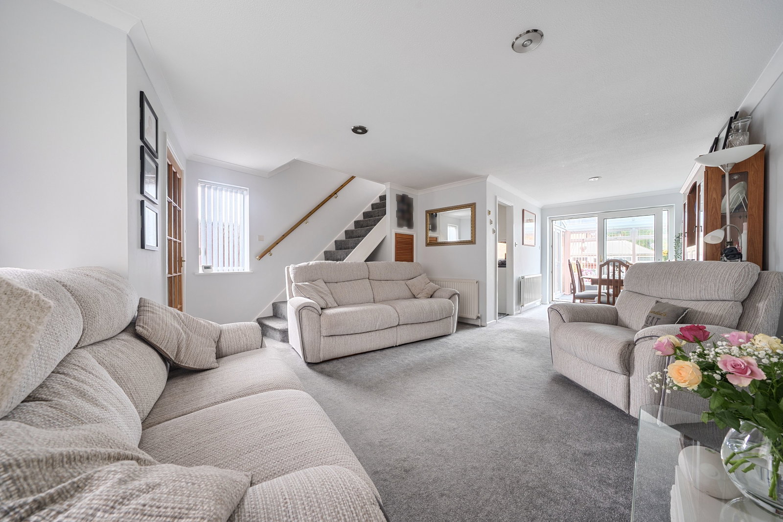 Semi Detached House for sale in East Grinstead, Tudor Close, East Grinstead, RH19 4SA, 895 m²