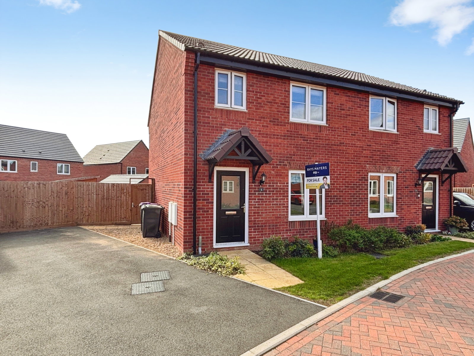 Semi Detached House for sale in Sleaford, Howe Way, Sleaford, NG34 6BP