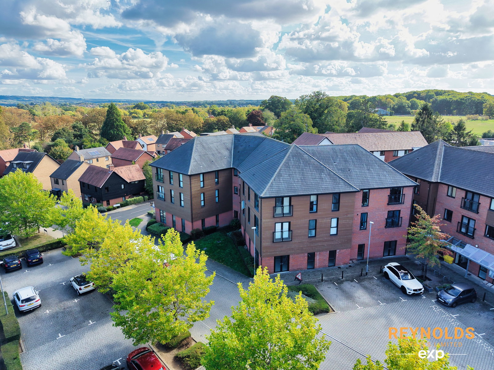Apartment for sale in West Malling, Charlotte Way, Leybourne Chase, West Malling, Kent, ME19 5FA, 764 m²