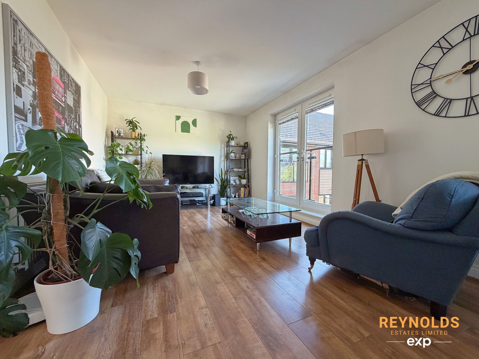 Apartment for sale in West Malling, Charlotte Way, Leybourne Chase, West Malling, Kent, ME19 5FA, 764 m²