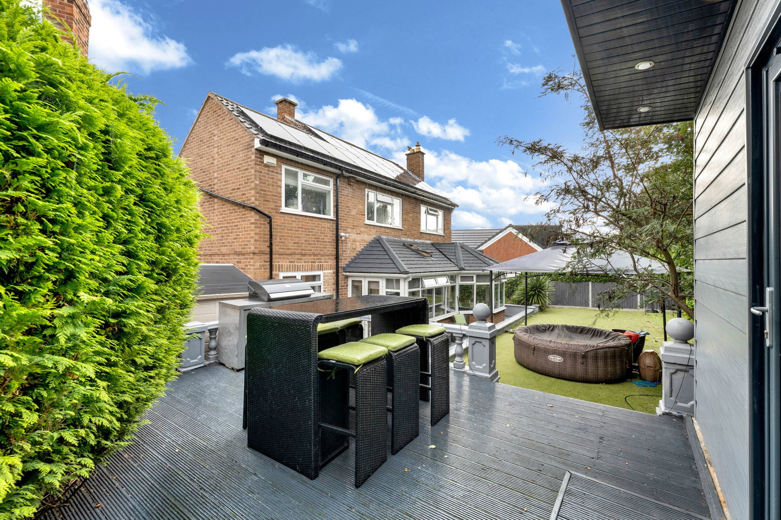 Detached House for sale in Leicester, Cedar Avenue, Birstall