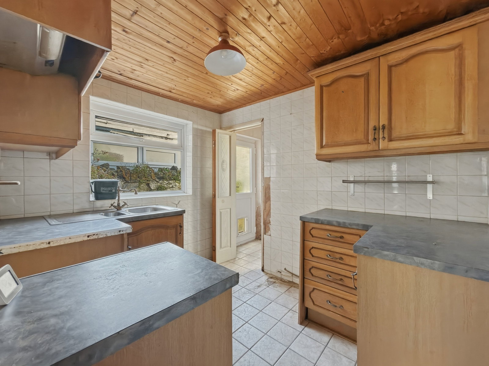 Terraced House for sale in Newport, Feeder Row, Cwmcarn