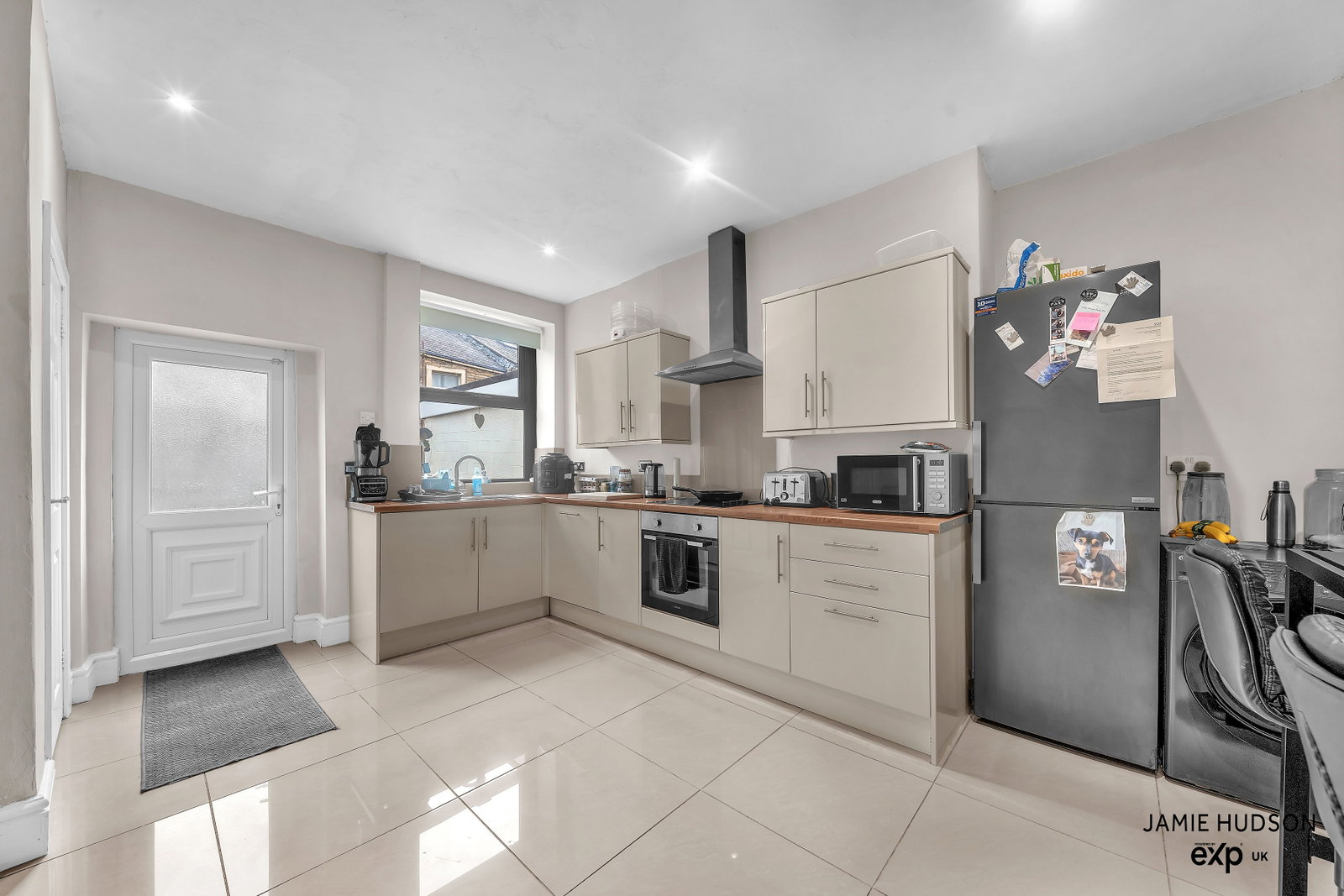 Terraced House for sale in Burnley, Alma Street, Padiham, Burnley, BB12 8LF, 775 m²